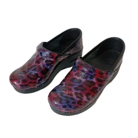 Dansko Women’s Nursing Clogs Multi Colored Leopard Print Size 37 US 7 - Picture 2 of 7